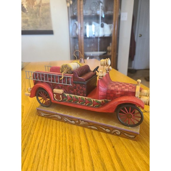 RARE! Jim Shore "Ready to Roll" Fire Truck Engine 2007 Heartwood Creek #4009603 - Picture 3 of 6